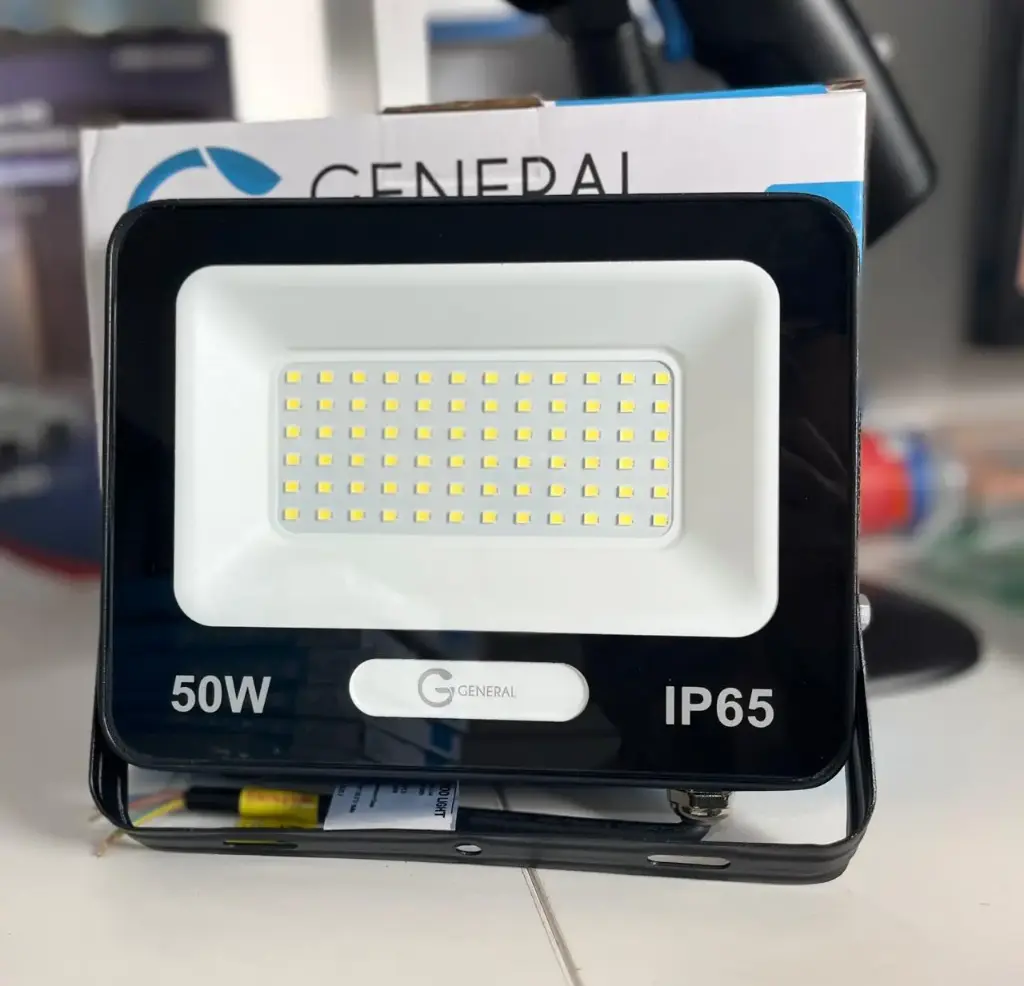 Reflector led 50W 6500K ( LUZ FRIA)