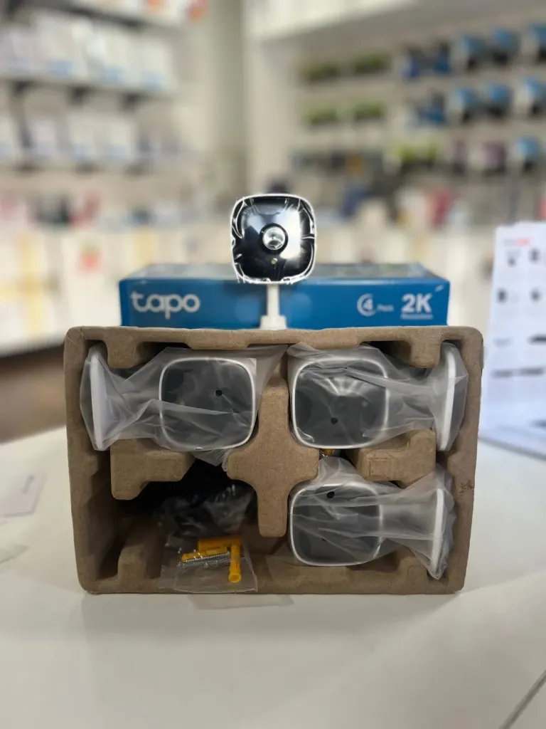 Cámara Tapo WIFI fija interior 2K (UNIDAD)