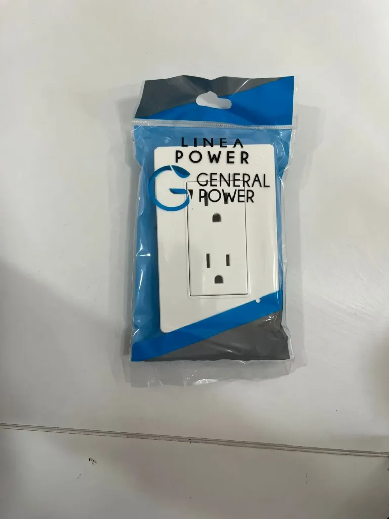 Tomacorriente doble blanco (G.L)