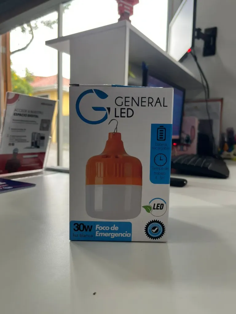 Foco recargable 30W 6K