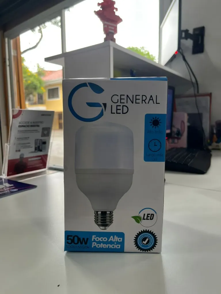 [02.001.0556] Foco 50W 6K