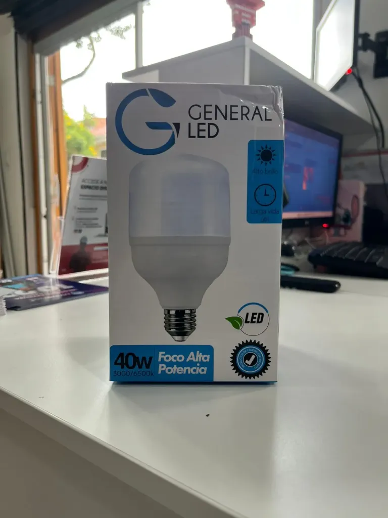 [02.001.0532] Foco 40W 6K