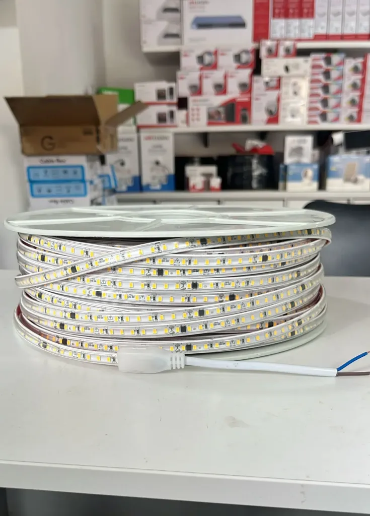 Manguera led alta intensidad 3K 14 w/m (rollo)