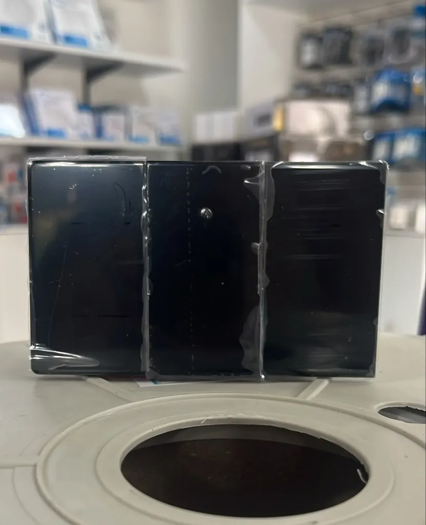 Conmutador triple GLASS Negro