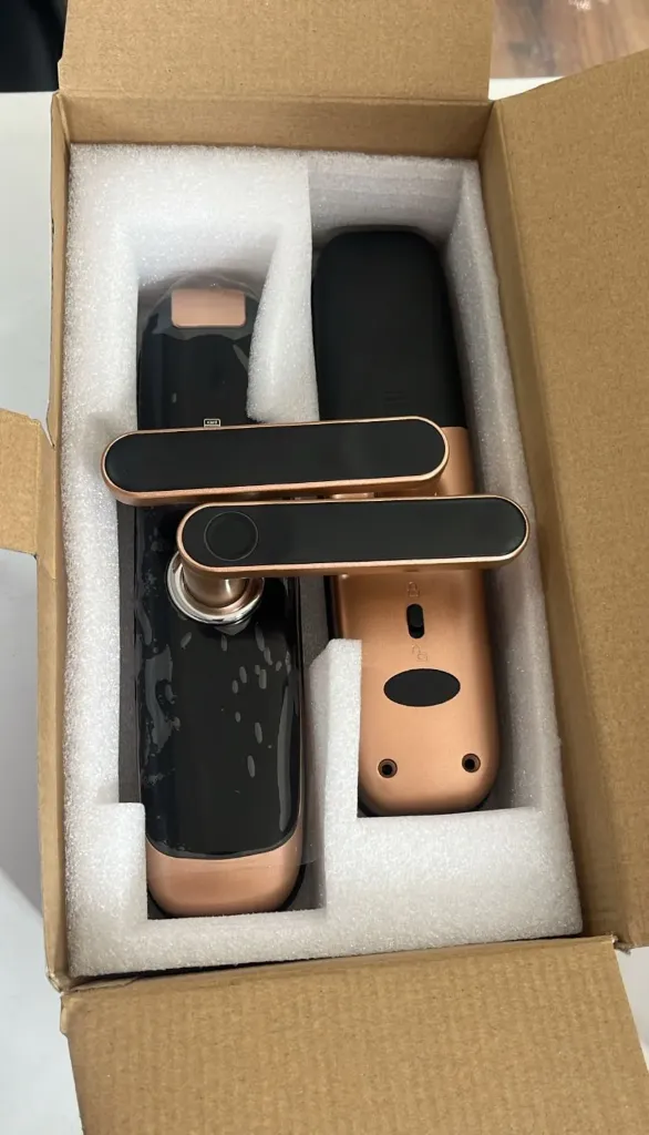 CERRADURA SMART NEGRA + BRONCE